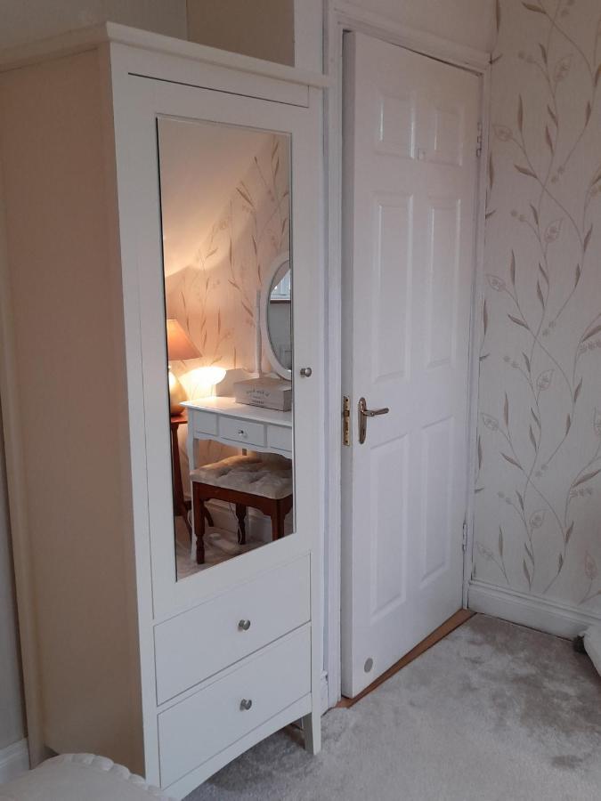 Annaswood B&B Cahir Extérieur photo
