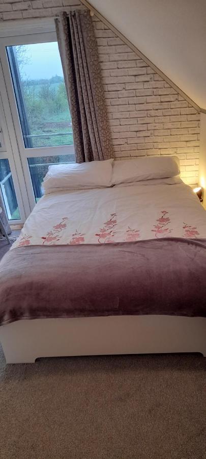 Annaswood B&B Cahir Extérieur photo